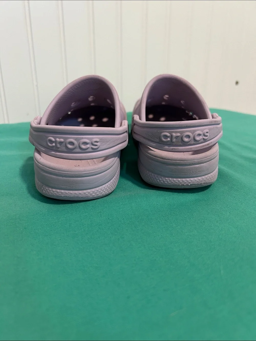 CROCS Kids Classic Clog in Light Lavender Sz: c10